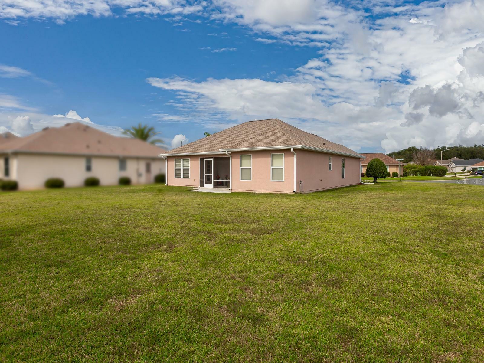 Property Photo:  12490 SE 179th Street  FL 34491 