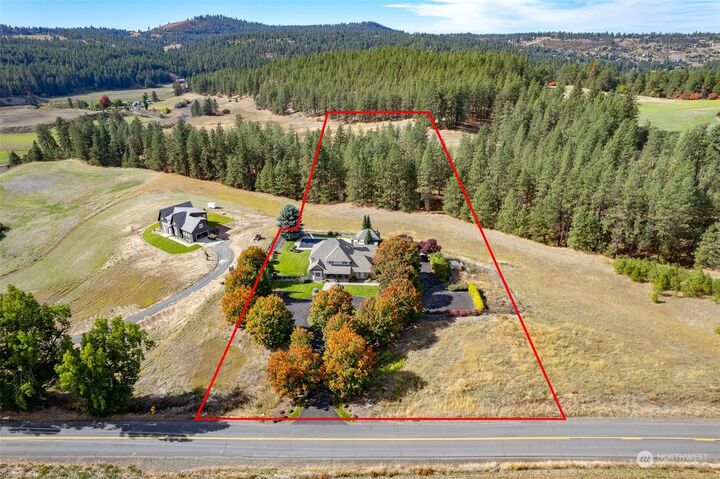 Property Photo:  13312 S Valley Chapel Road  WA 99036 