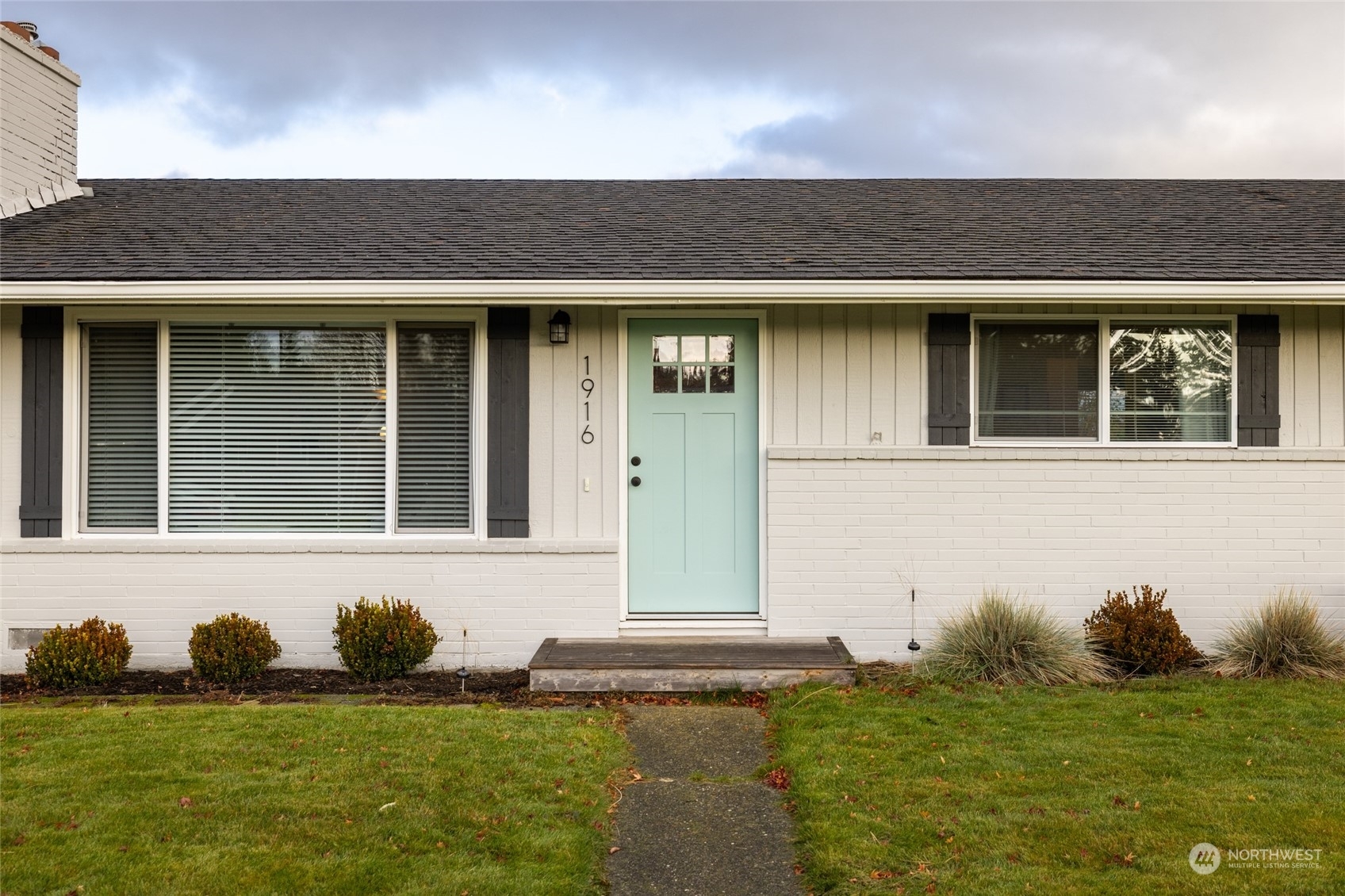 Property Photo:  1916 23rd Street  WA 98221 