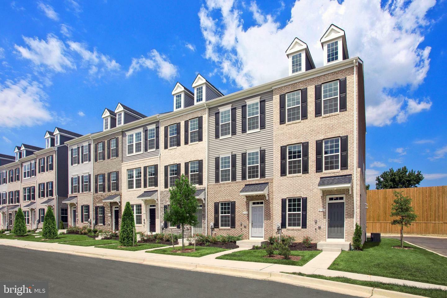 Property Photo: 2725 Lanham Hill Circle MD 20772