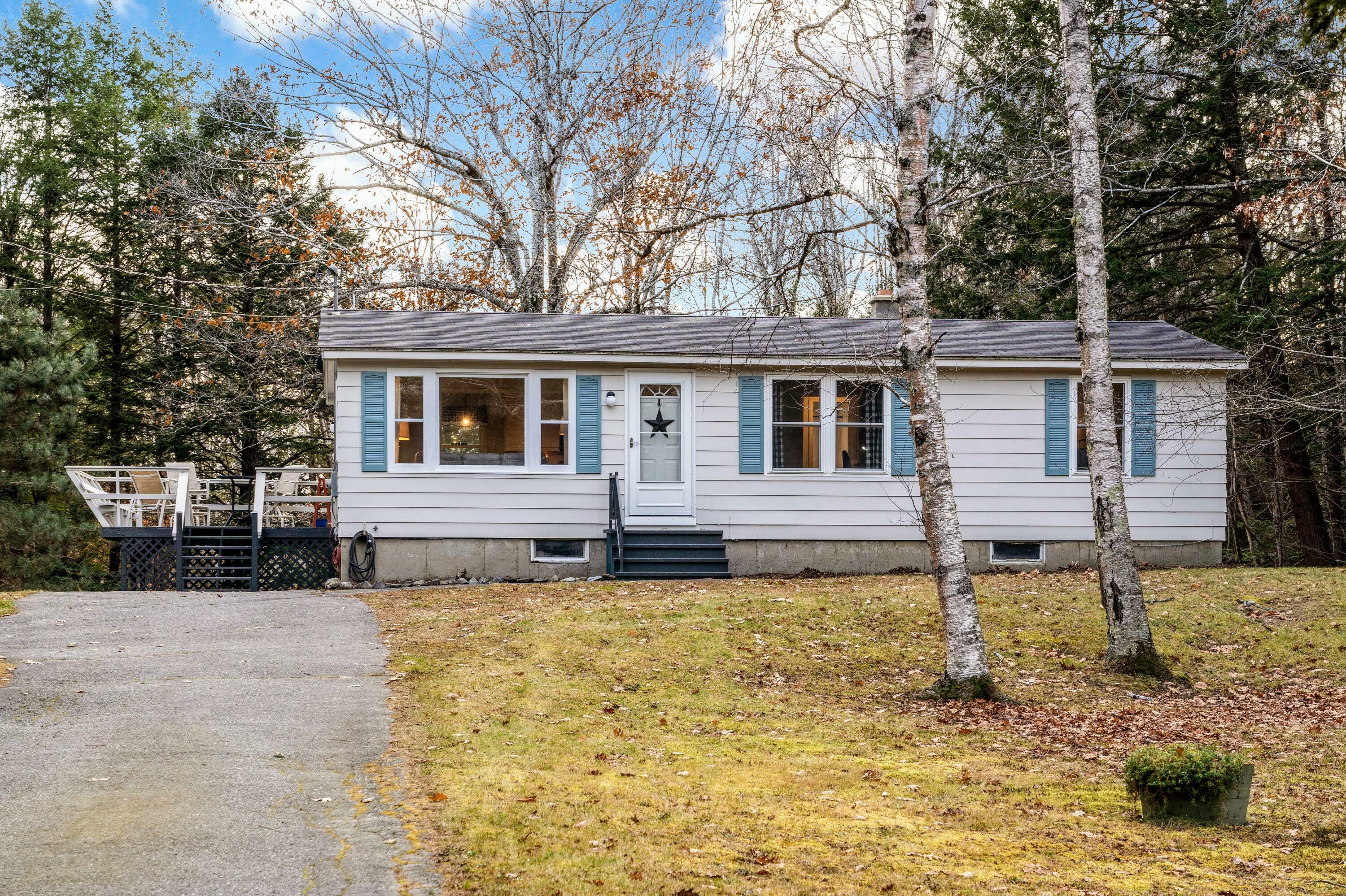Property Photo:  17 Hemlock Ridge Road  ME 04330 