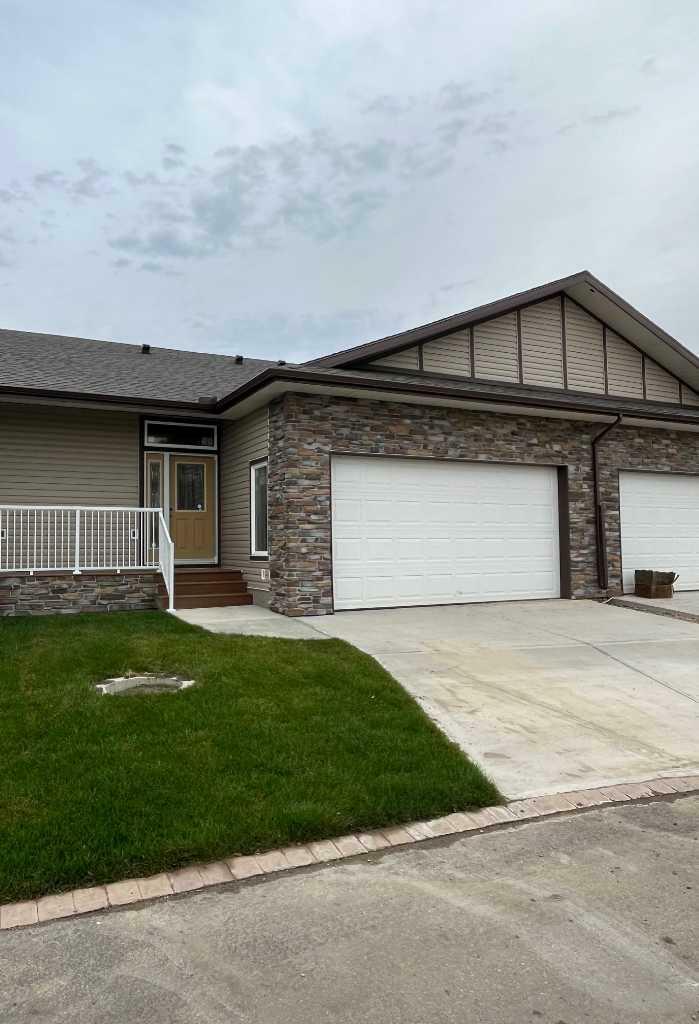 24 Garden Way  Drumheller AB T0J 0Y5 photo