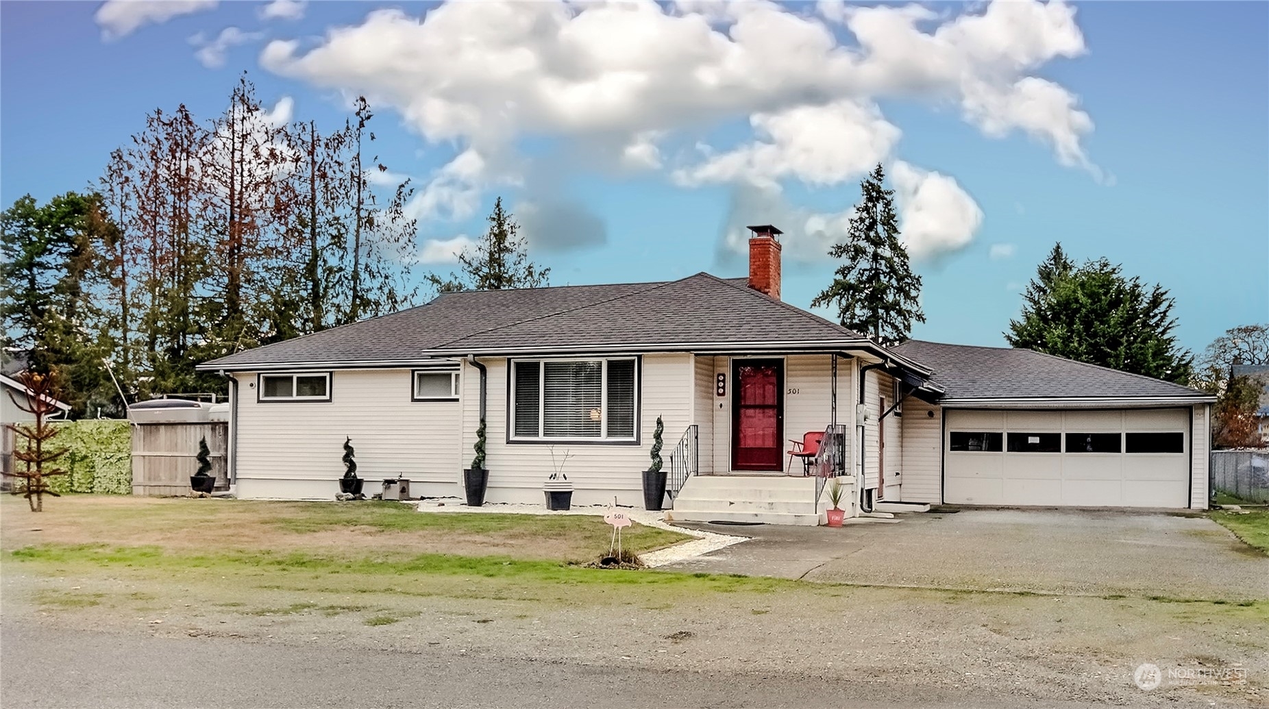 Property Photo: 501 119th Street S WA 98444