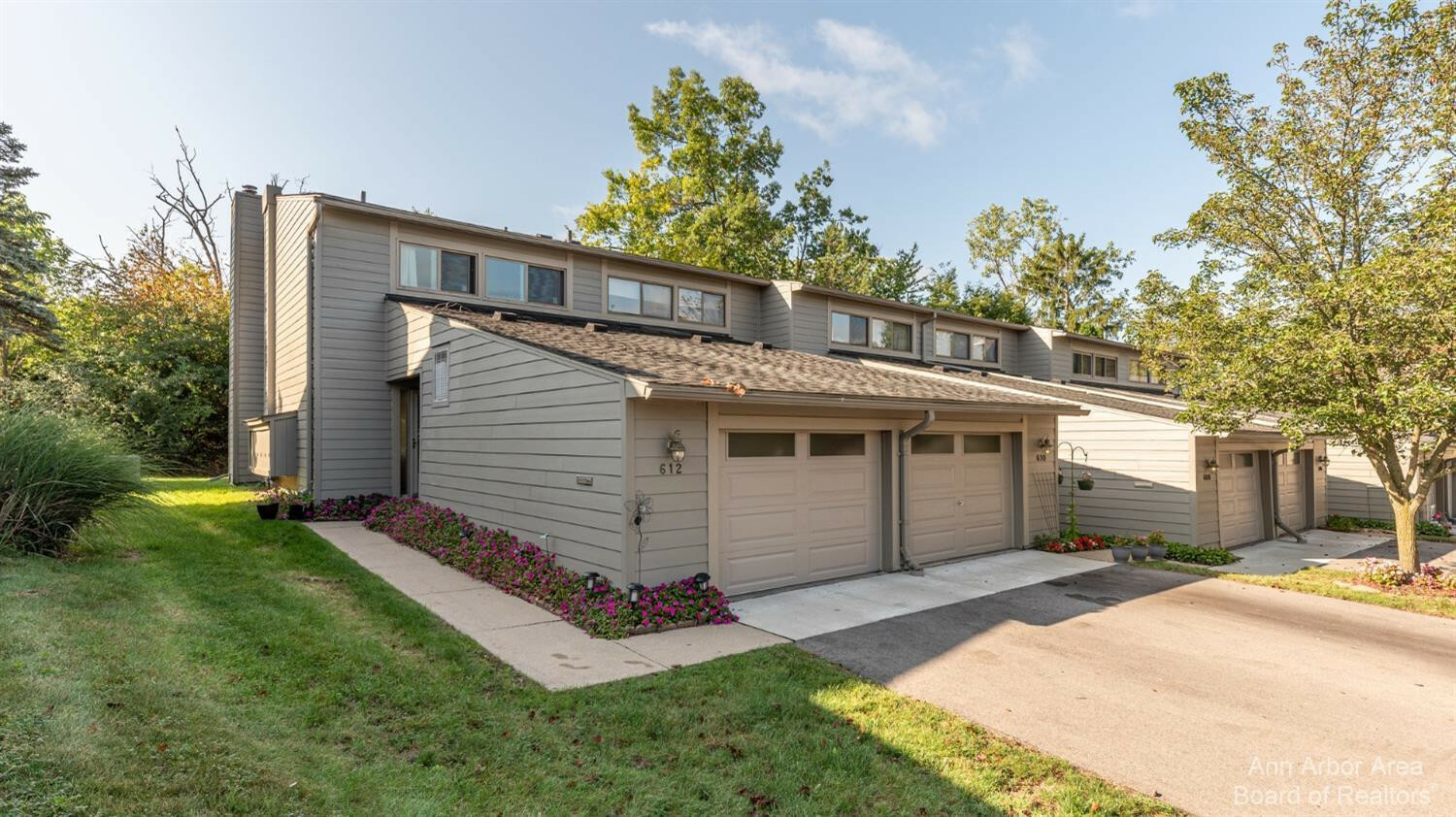 Property Photo:  612 Watersedge Drive  MI 48105 