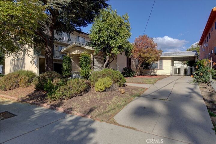 Property Photo: 811 E. Maple CA 91205