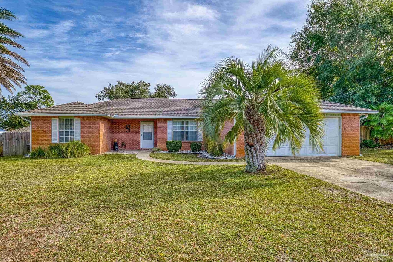 Property Photo: 2754 Copper Reef Dr FL 32566