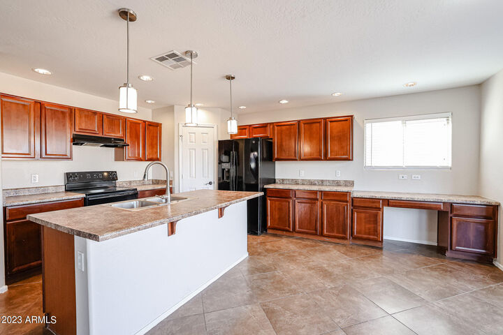 Property Photo: 6732 E San Tan Way AZ 85132