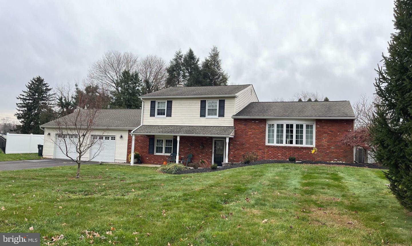 Property Photo:  22 Drexel Drive  PA 18954 