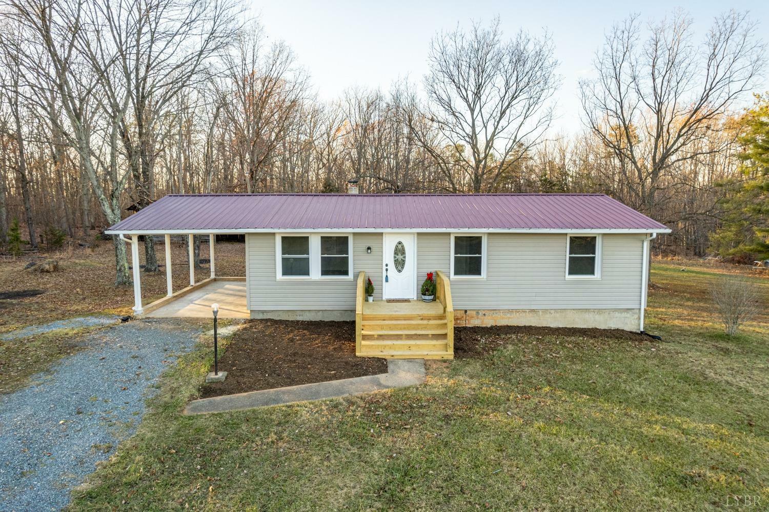 Property Photo:  7949 Blue Ridge Drive  VA 24563 