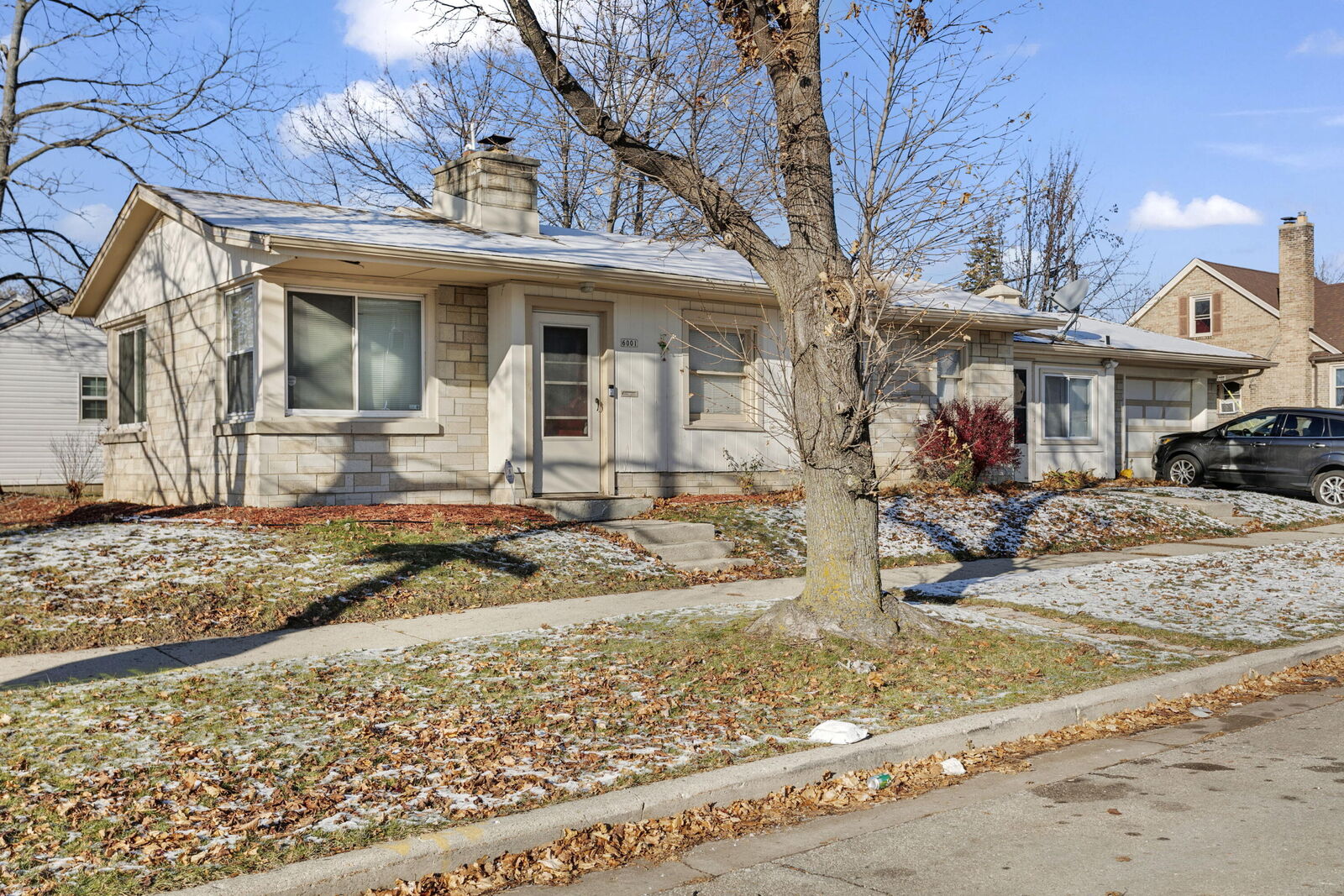 Property Photo:  6001 N 35th St  WI 53209 