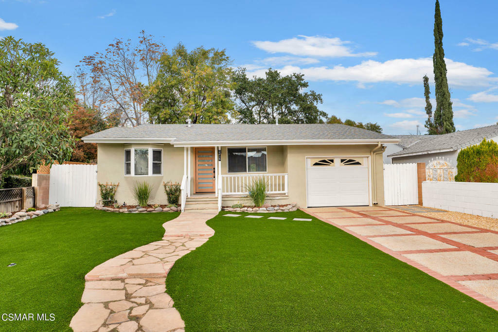 Property Photo:  22129 Bassett Street  CA 91303 