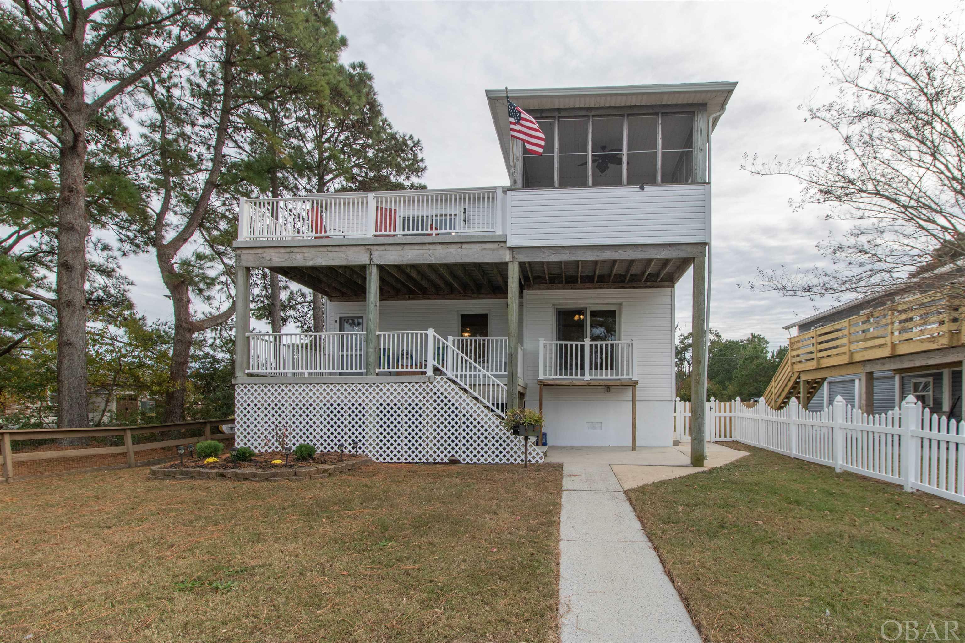 Property Photo:  466 Harbour View Drive  NC 27948 