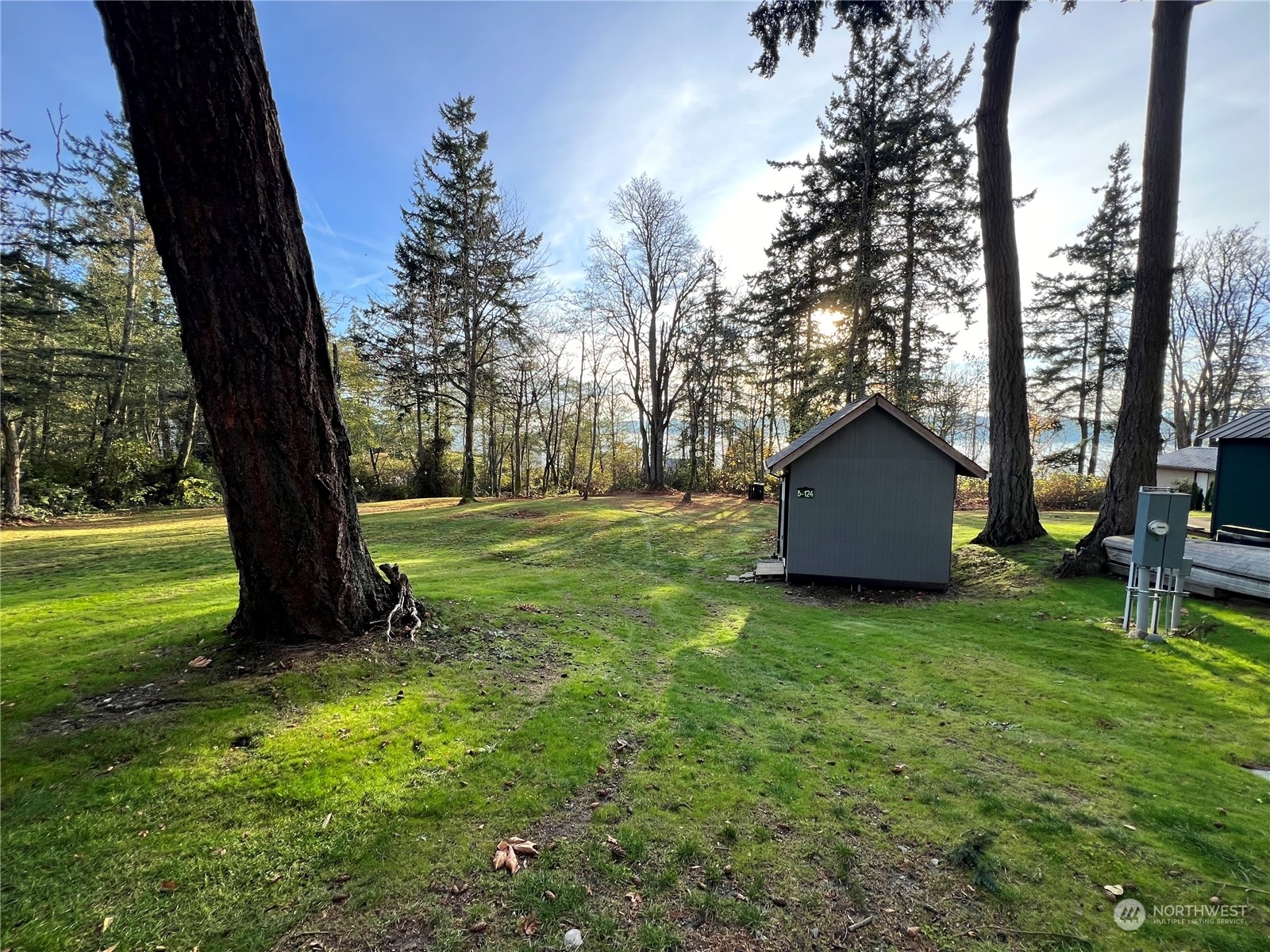 Property Photo:  124 B Snohomish Way  WA 98206 