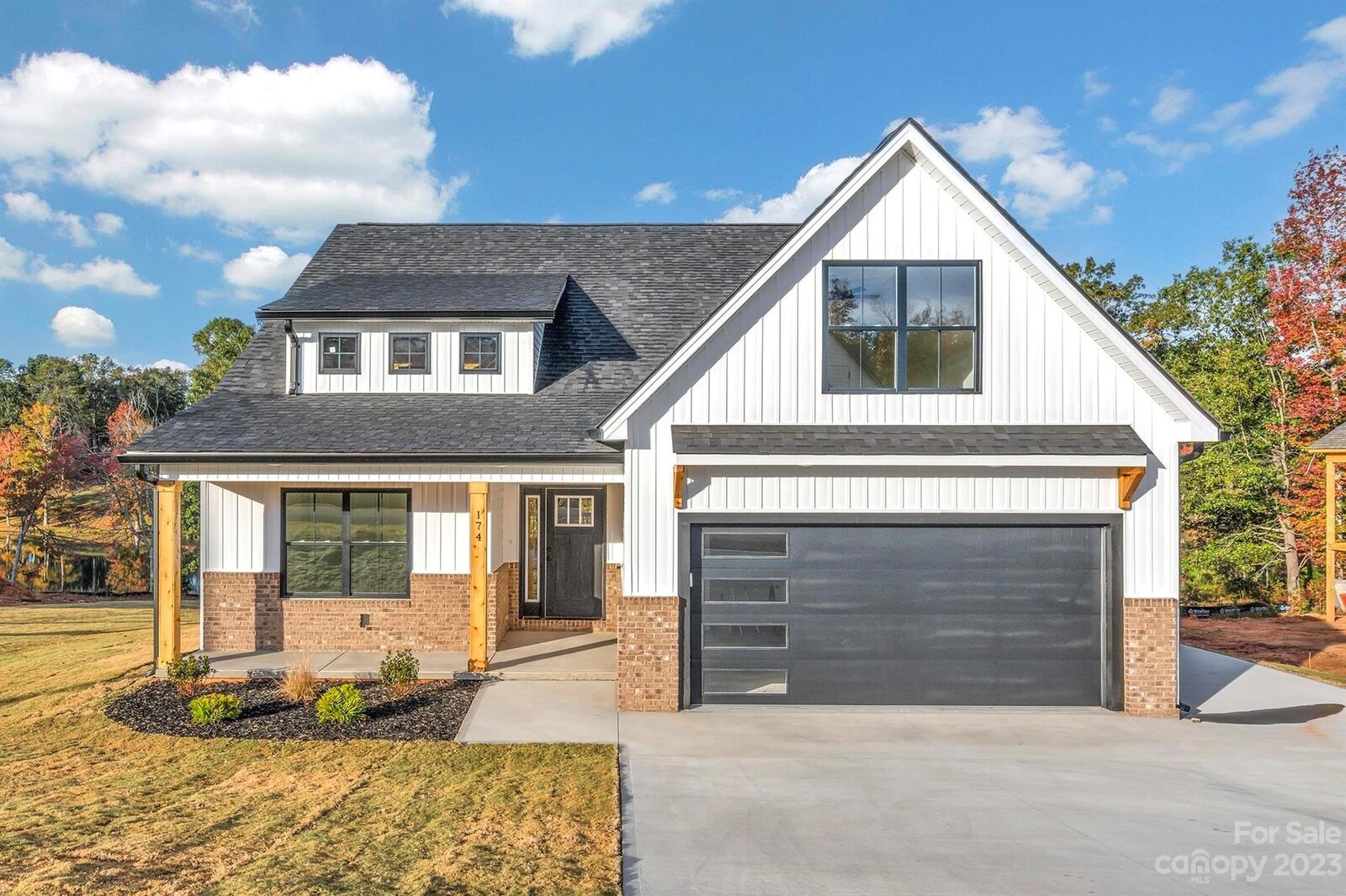 Property Photo: 174 Sunward Path SC 29349