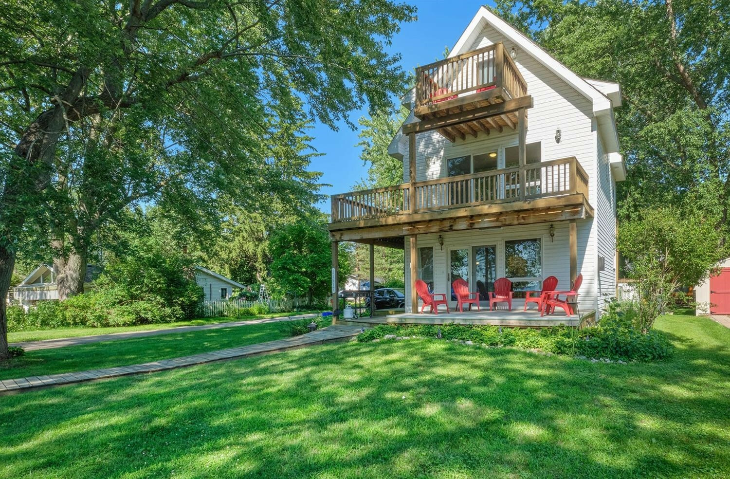 Property Photo:  11517 Algonquin Drive  MI 48169 