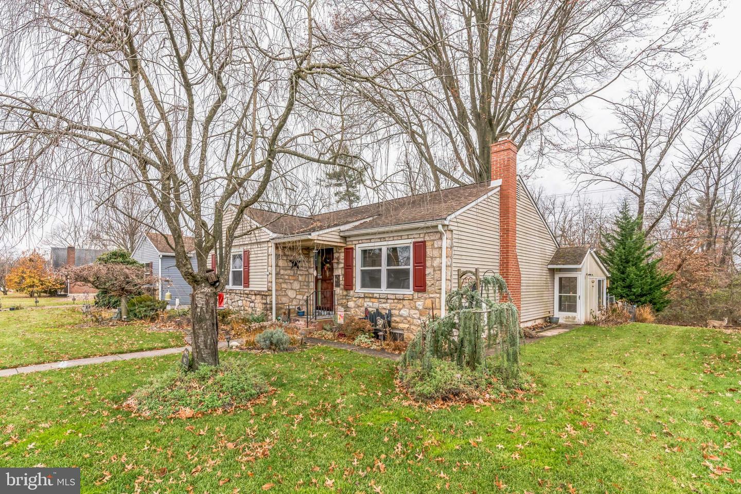 Property Photo: 942 S Hills Boulevard PA 19464