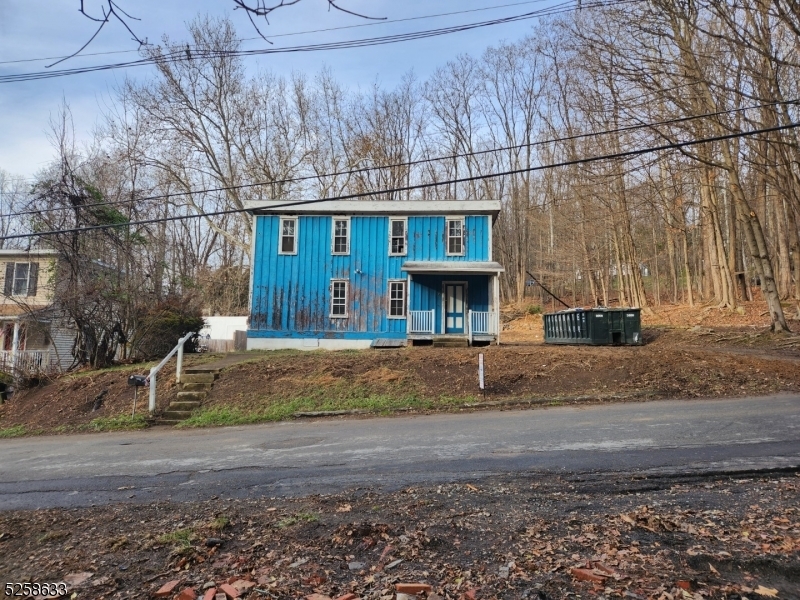 Property Photo:  25 Wilson Ave  NJ 08829 