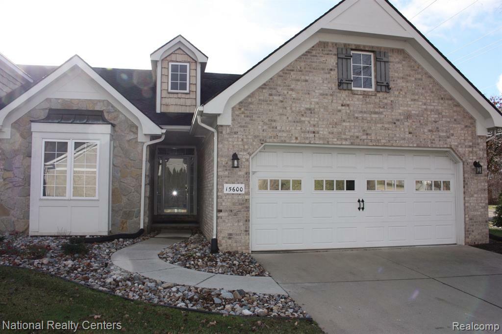 Property Photo: 15600 Hunter Grove MI 48154 1729