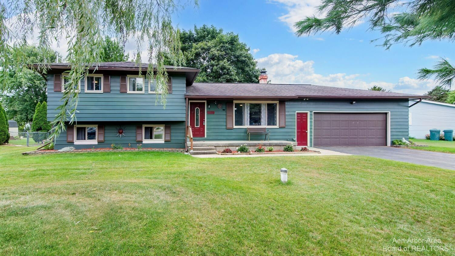 Property Photo:  3679 Westgate Place  MI 49286 