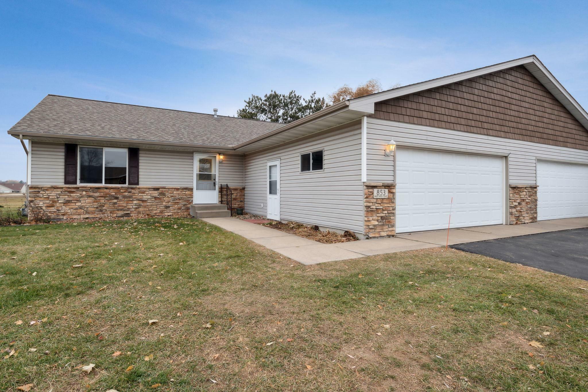 Property Photo:  853 W Ridge Court  WI 54017 