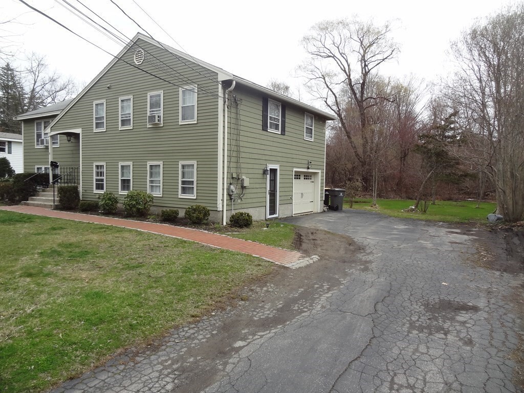 Property Photo: 8 Sundial Pl MA 01701