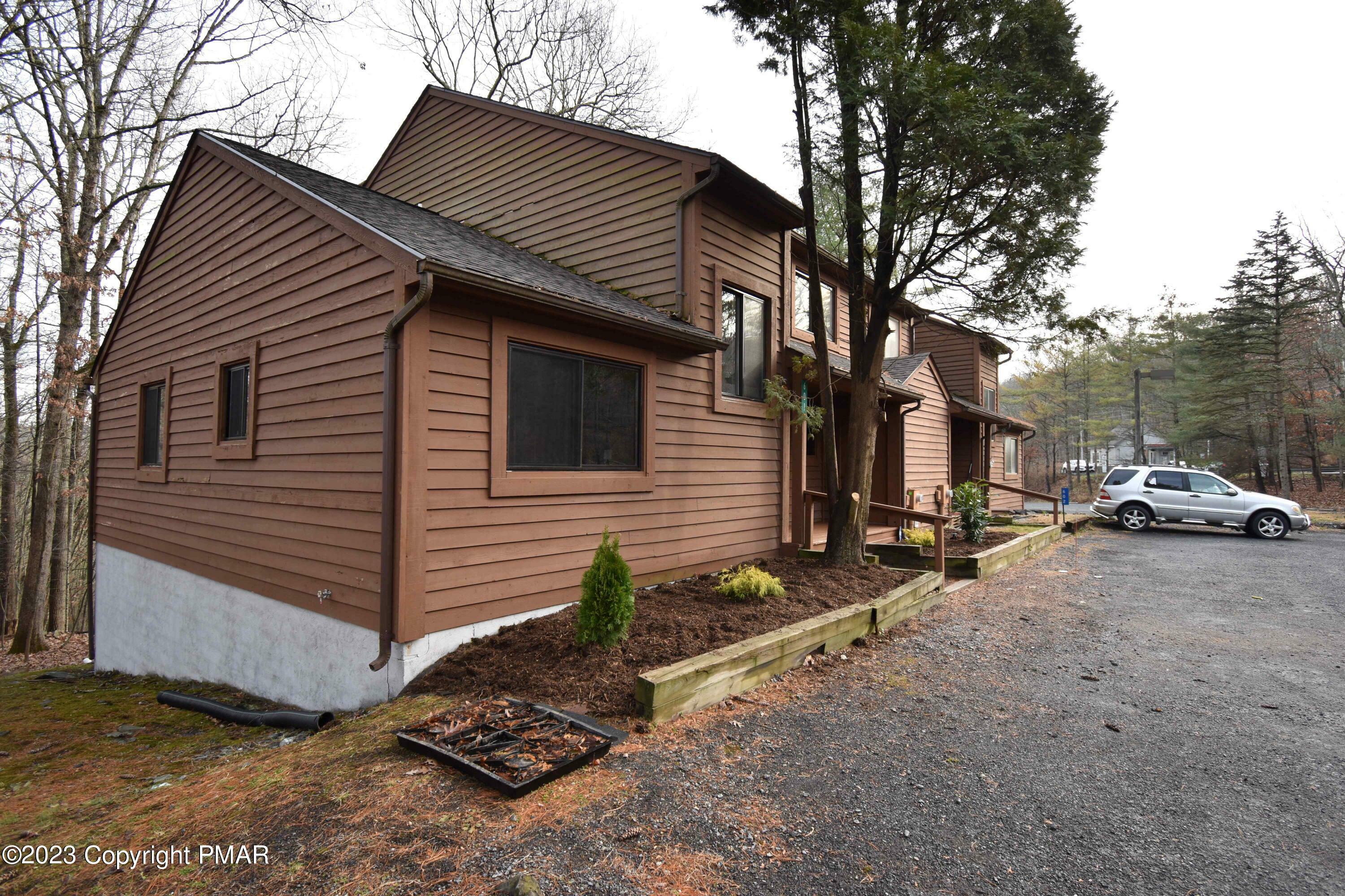 Property Photo:  601 Mountain View Way  PA 18324 