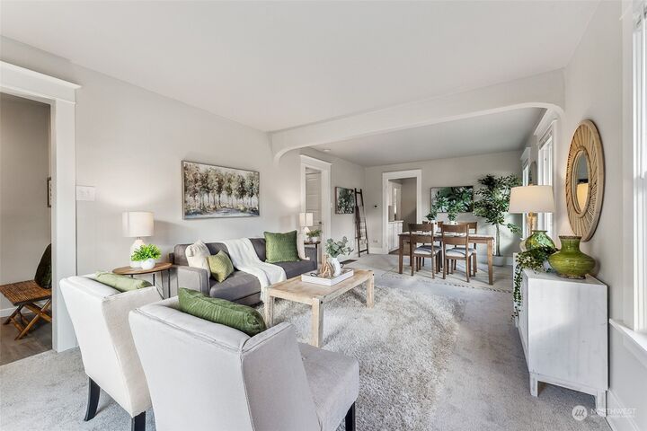 Property Photo: 409 Louviers Avenue WA 98327