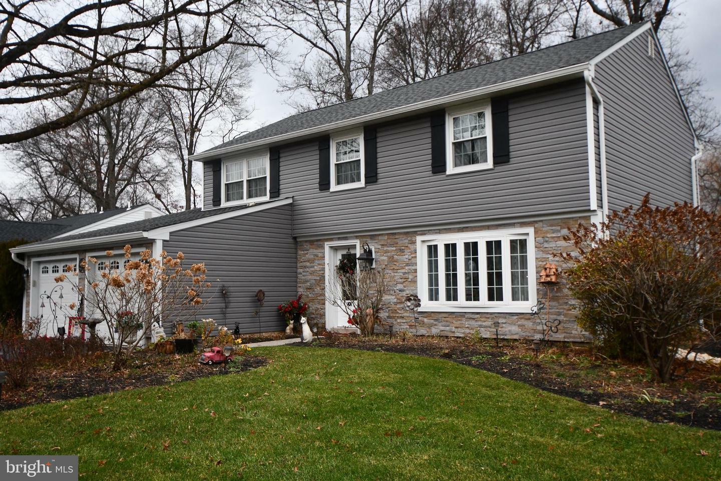 Property Photo:  1434 Woodview Road  PA 19067 