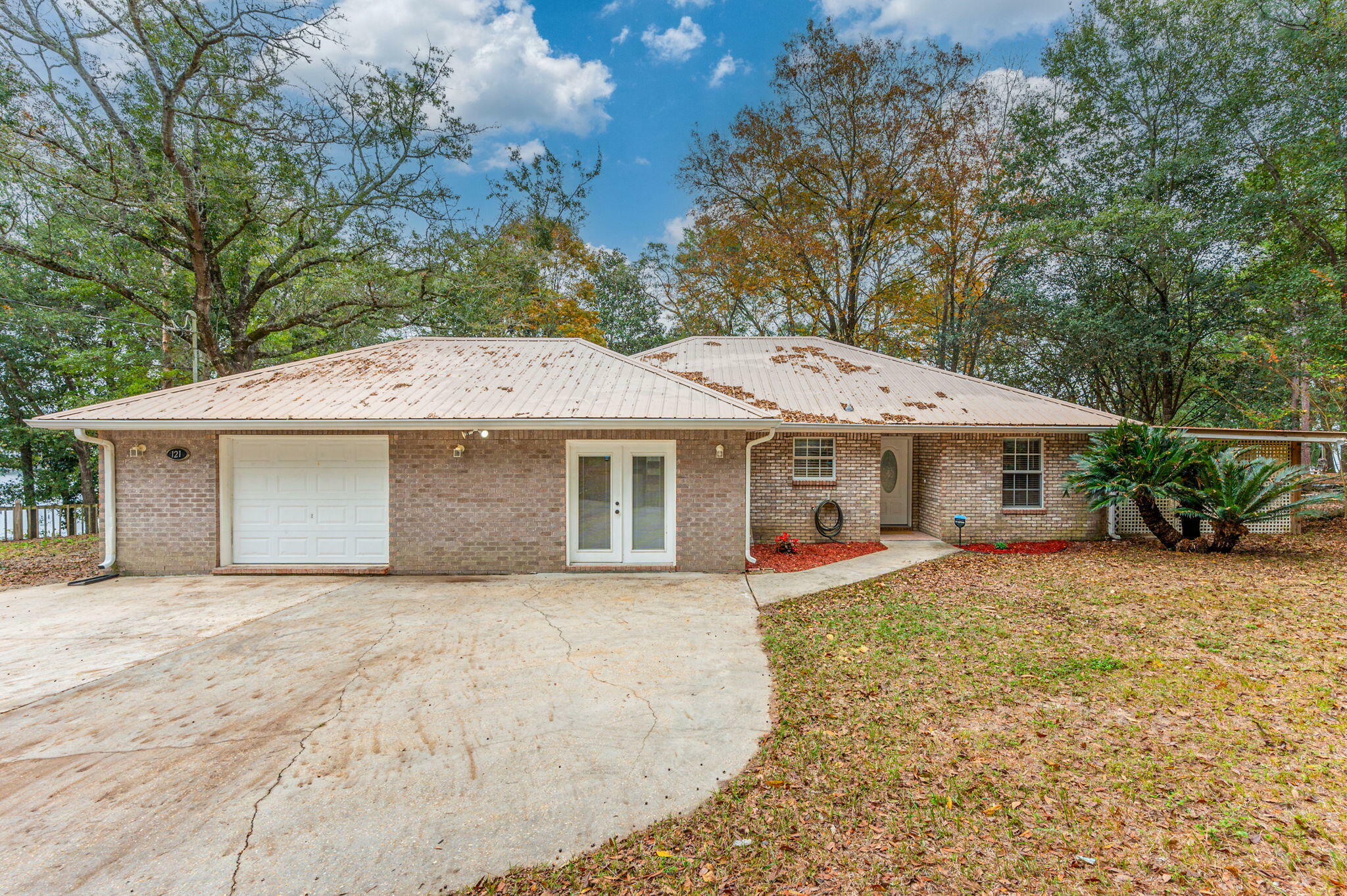 Property Photo: 121 Kings Lake Blvd Boulevard FL 32433