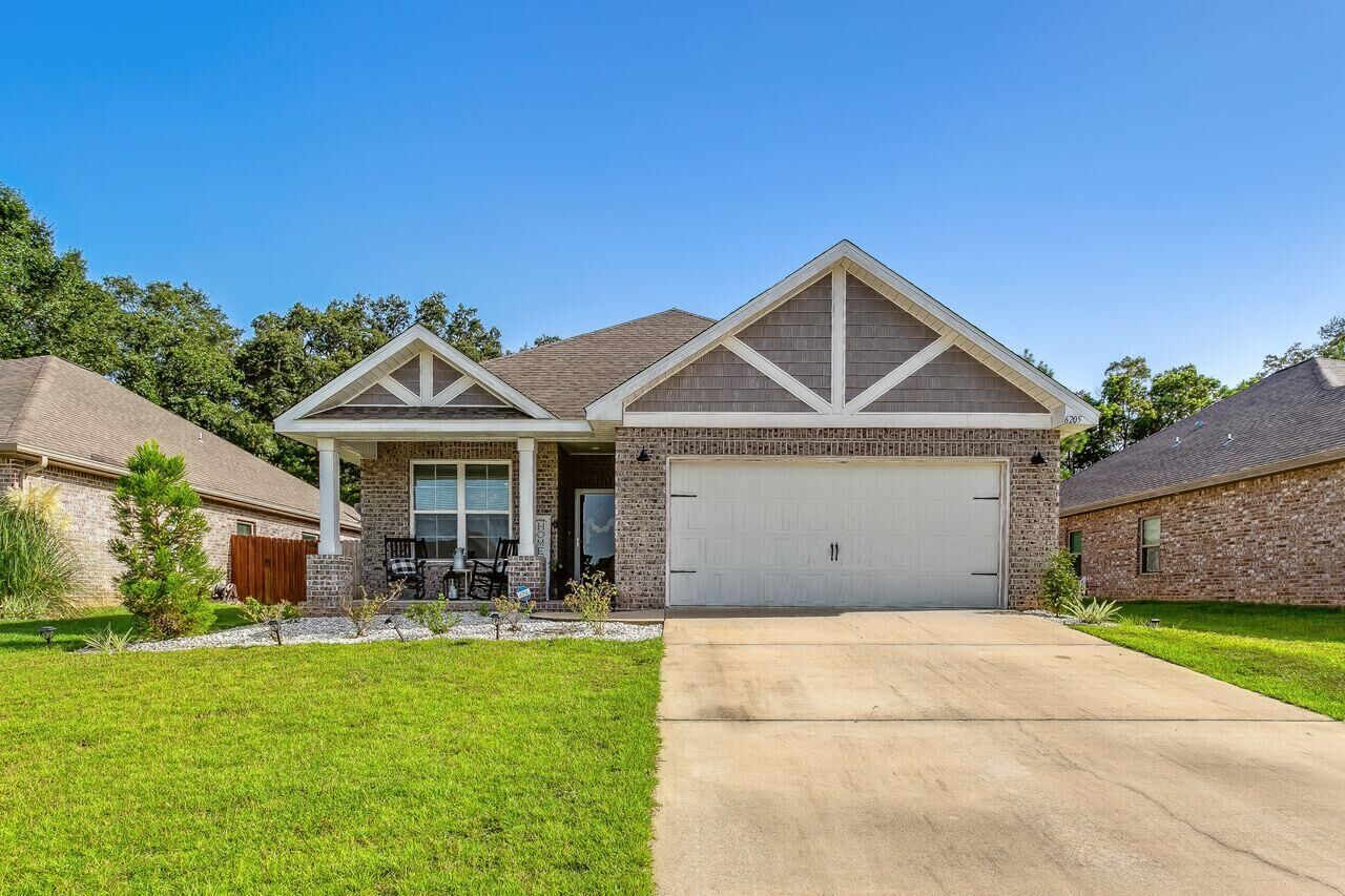 Property Photo:  6205 Sonoma Lane  FL 32526 