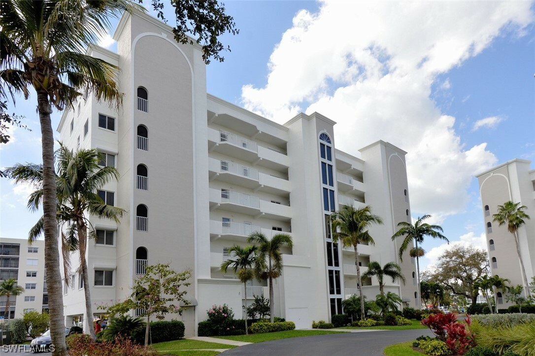 Property Photo:  4351 Bay Beach Lane 532  FL 33931 