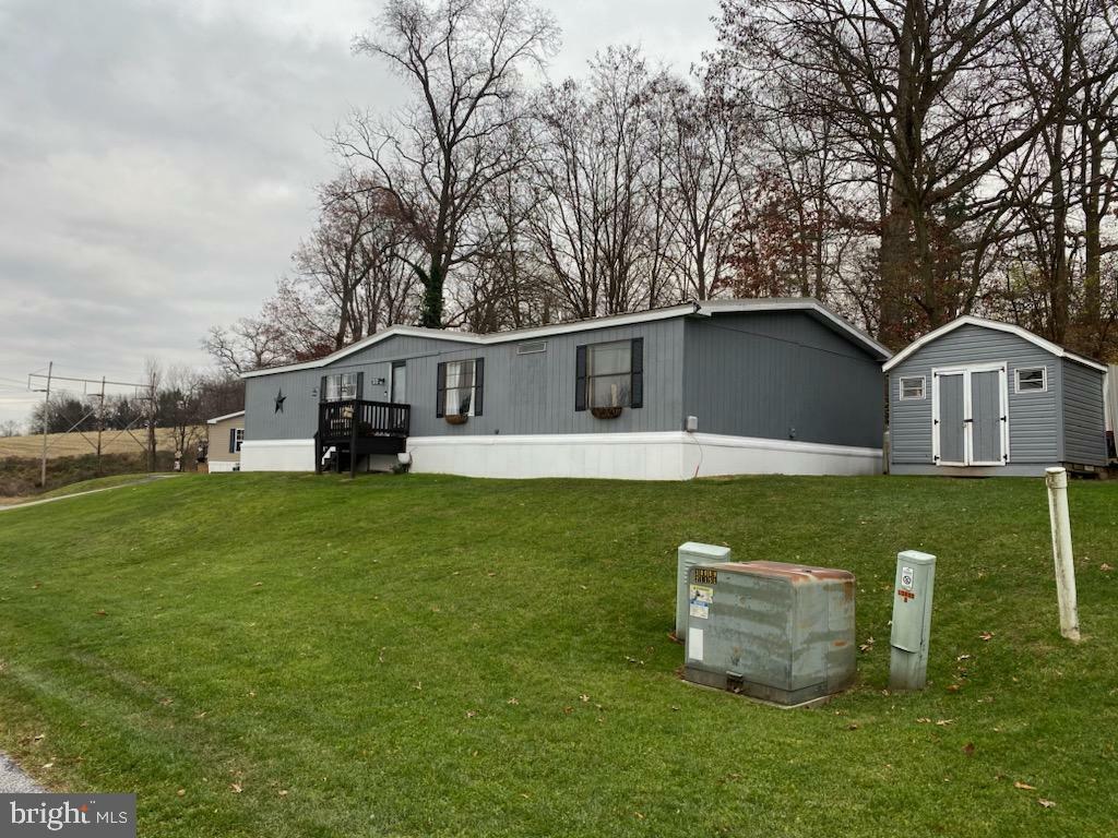 2723 S Queen Street  York PA 17403 photo