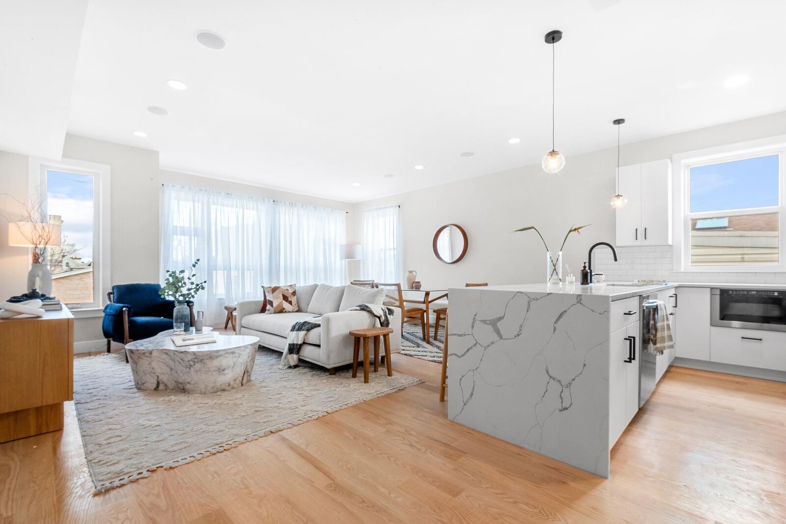 Property Photo:  197 Griffith St 2  NJ 07307 