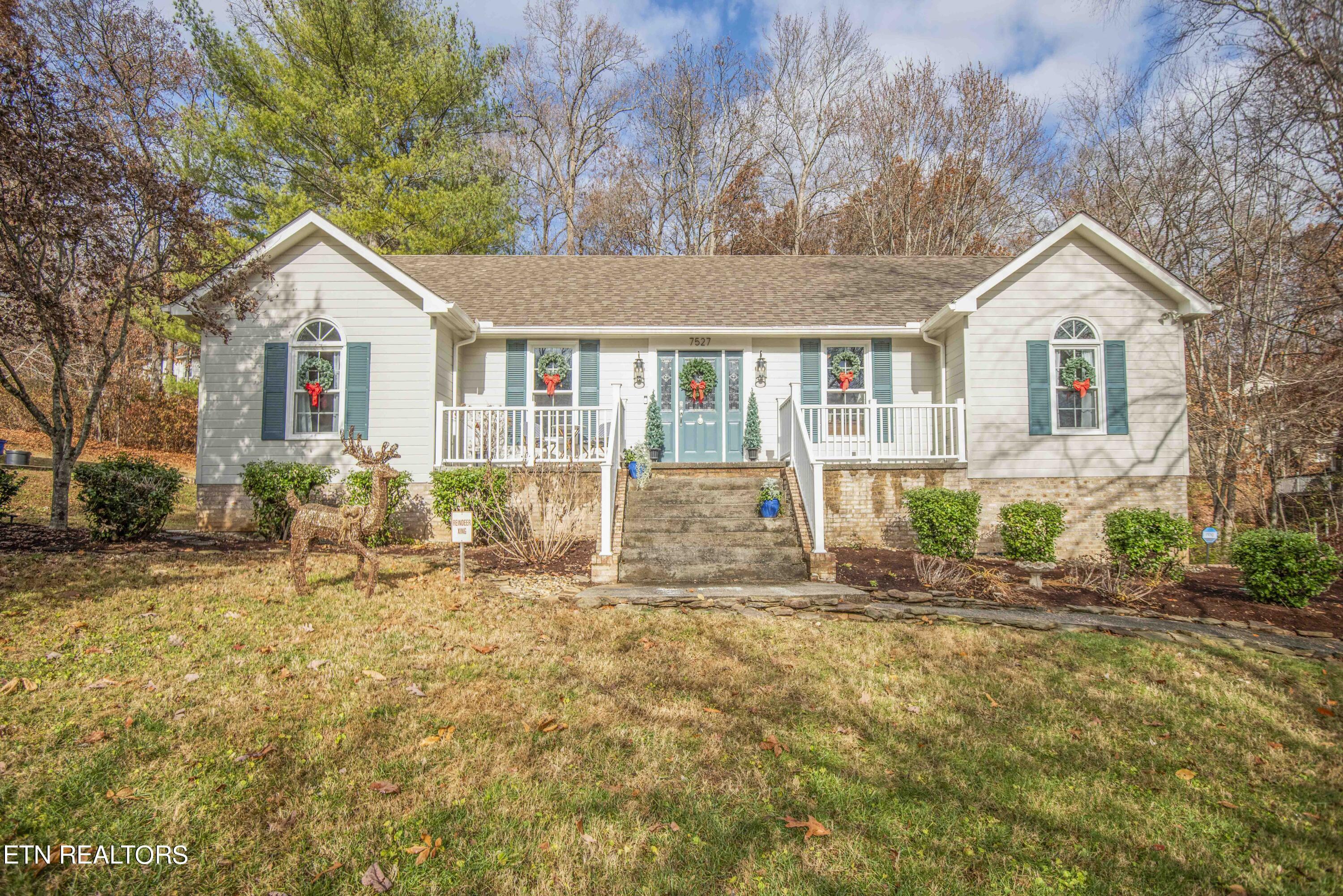 Property Photo:  7527 Jenkins Rd  TN 37931 