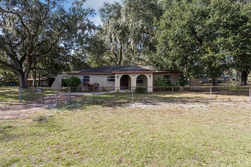 Property Photo: 5635 Durant Road FL 33527