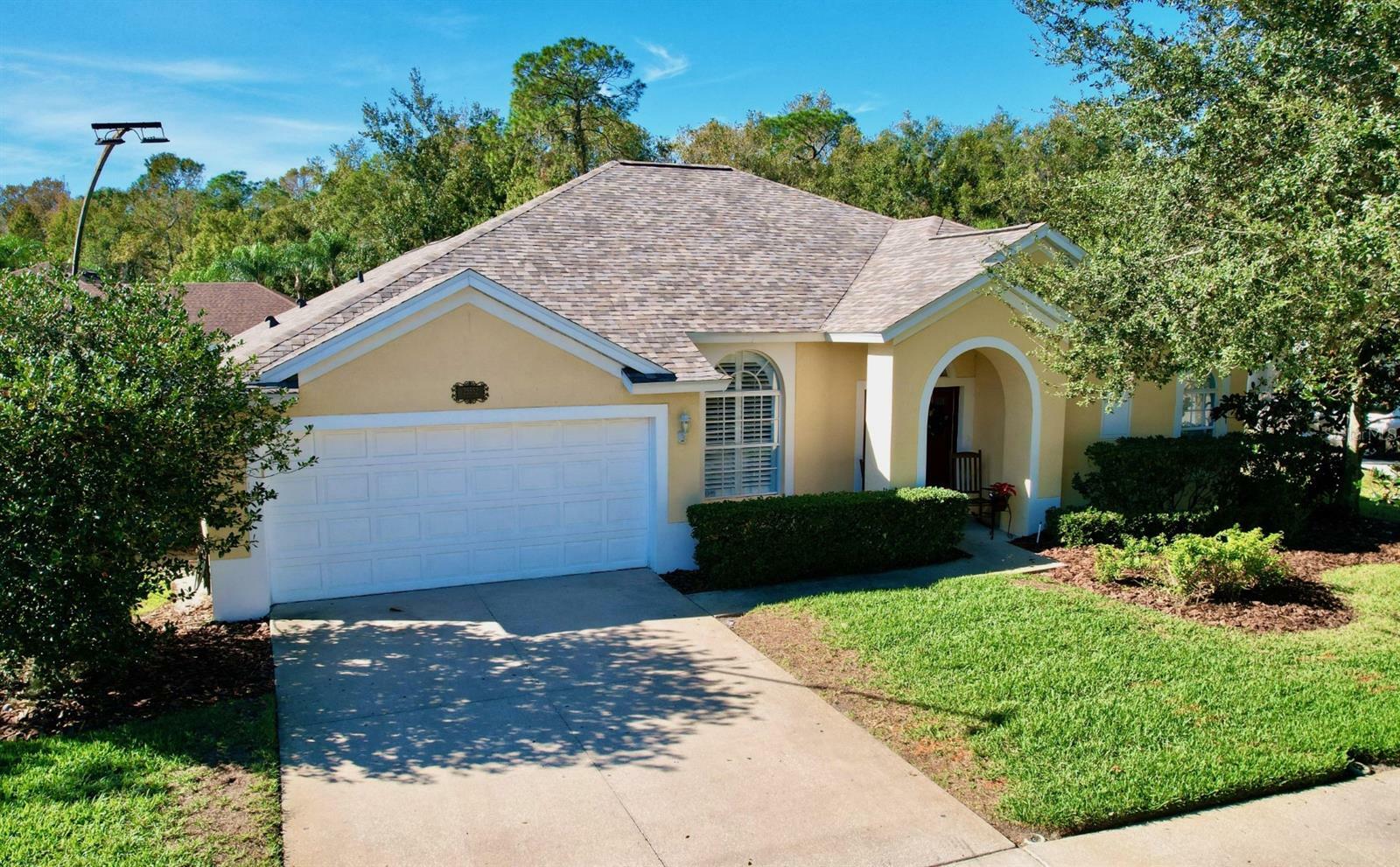 Property Photo:  25552 Risen Star Drive  FL 33544 