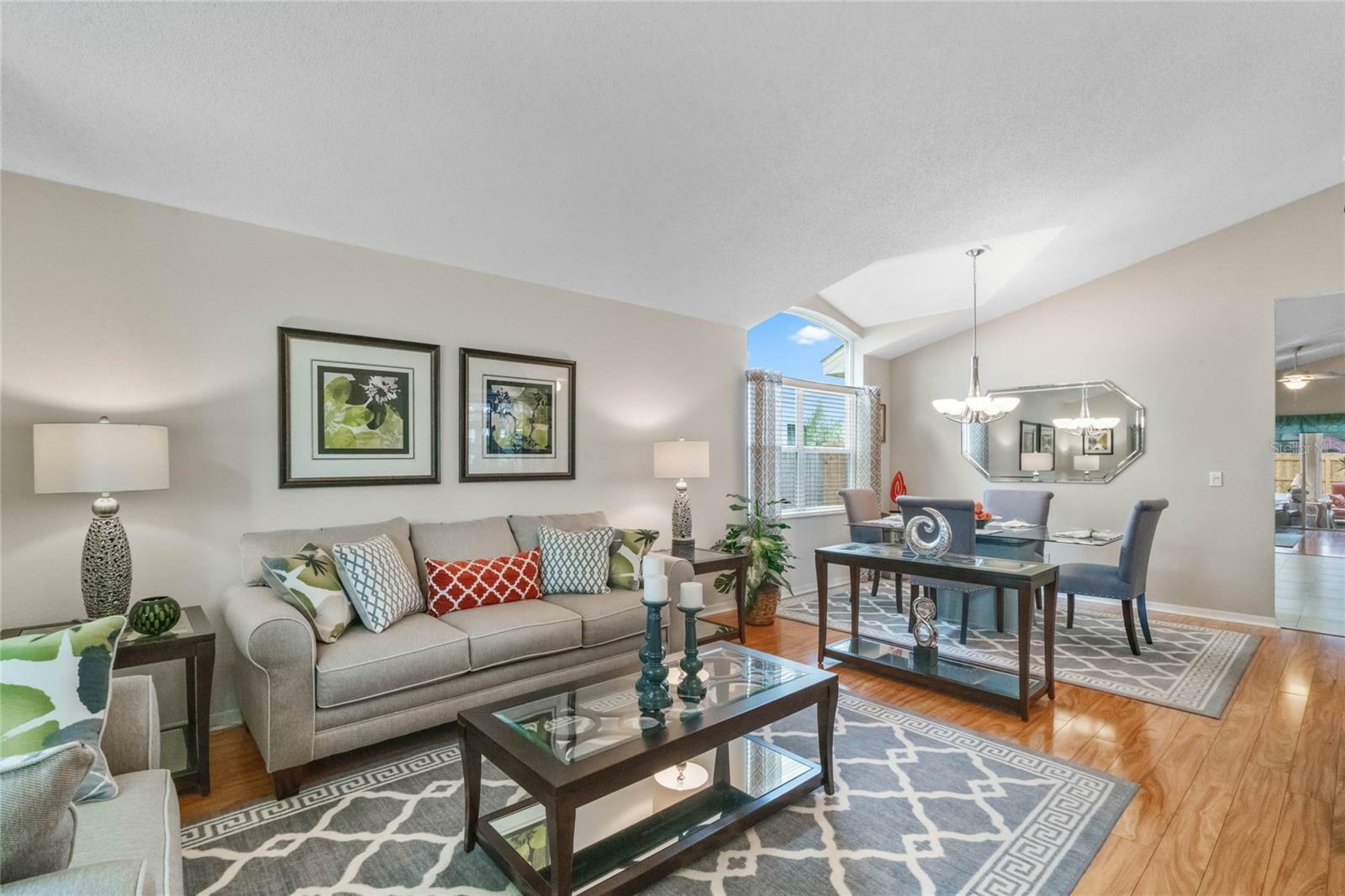 Property Photo: 381 Balogh Place FL 32750