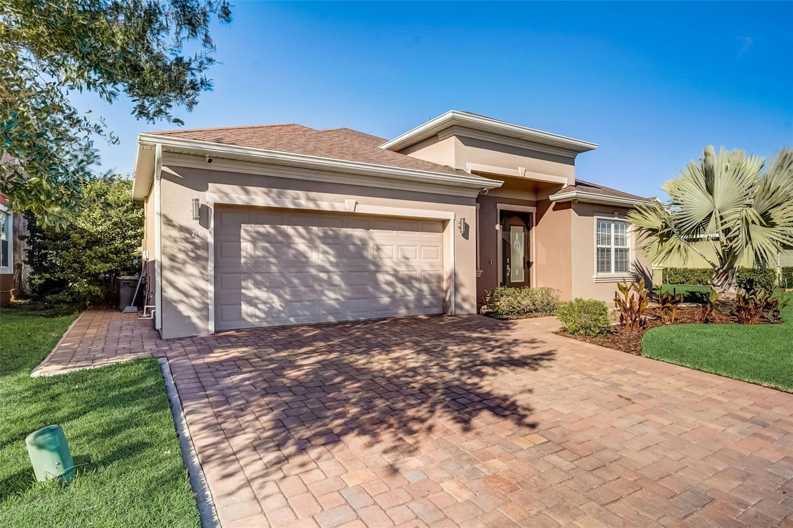 Property Photo: 3710 Creswick Circle FL 32829