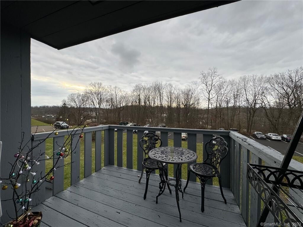 Property Photo: 22 Redwood Drive D CT 06513