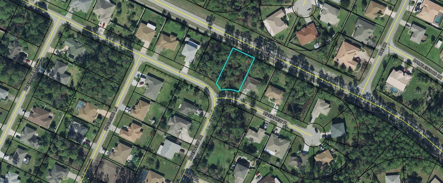 Property Photo: 1 Riverview Place FL 32164