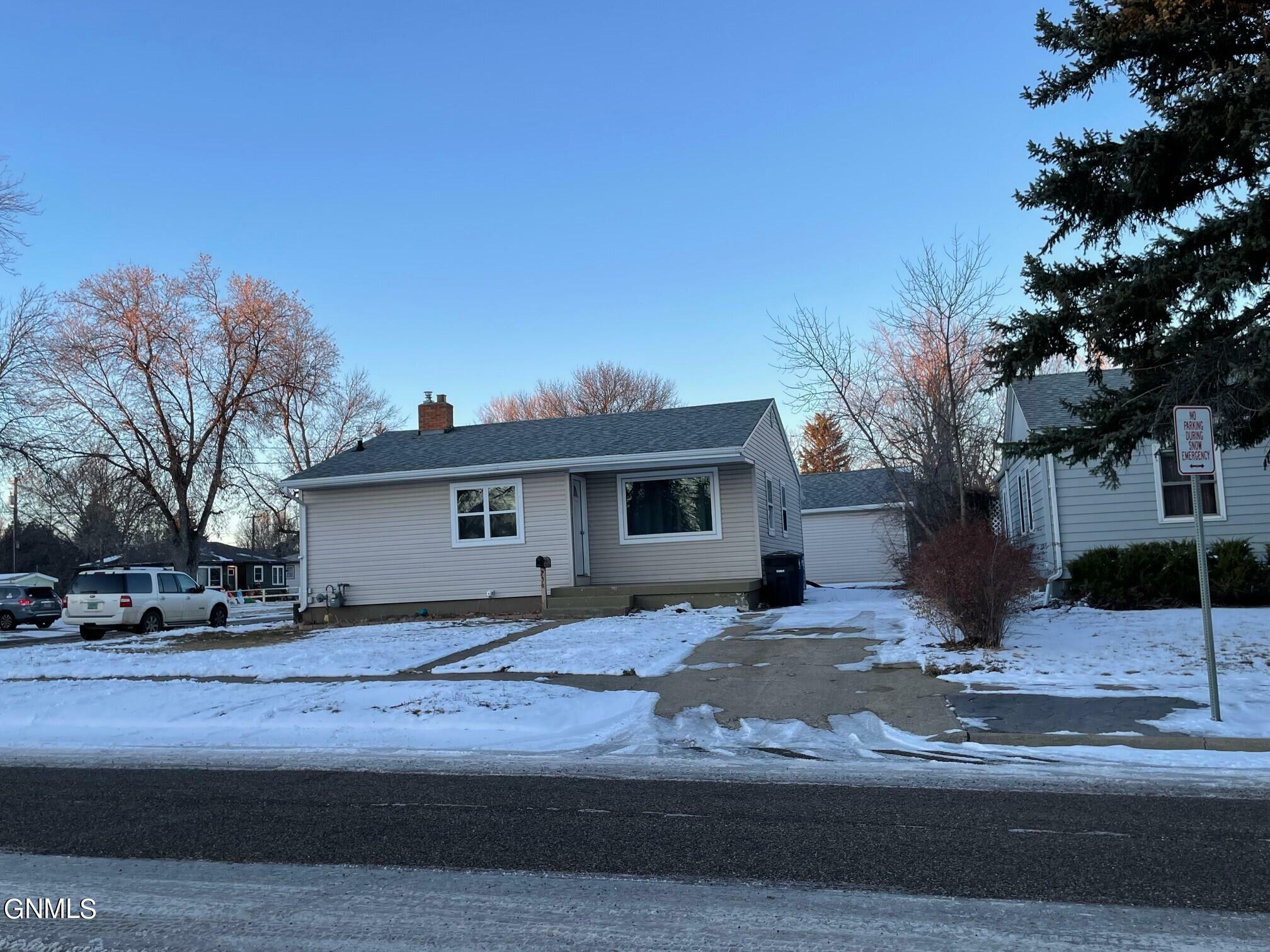 Property Photo:  236 9th Street W  ND 58601 