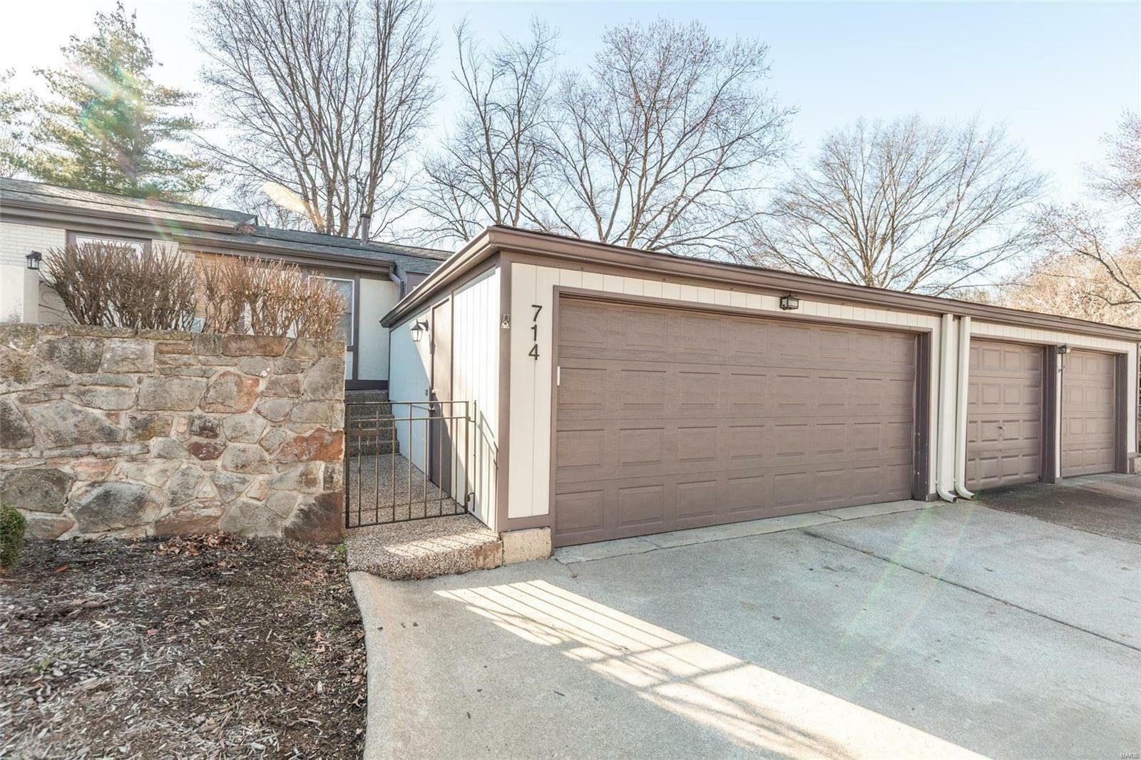 Property Photo:  714 Knickerbacker Drive  MO 63021 