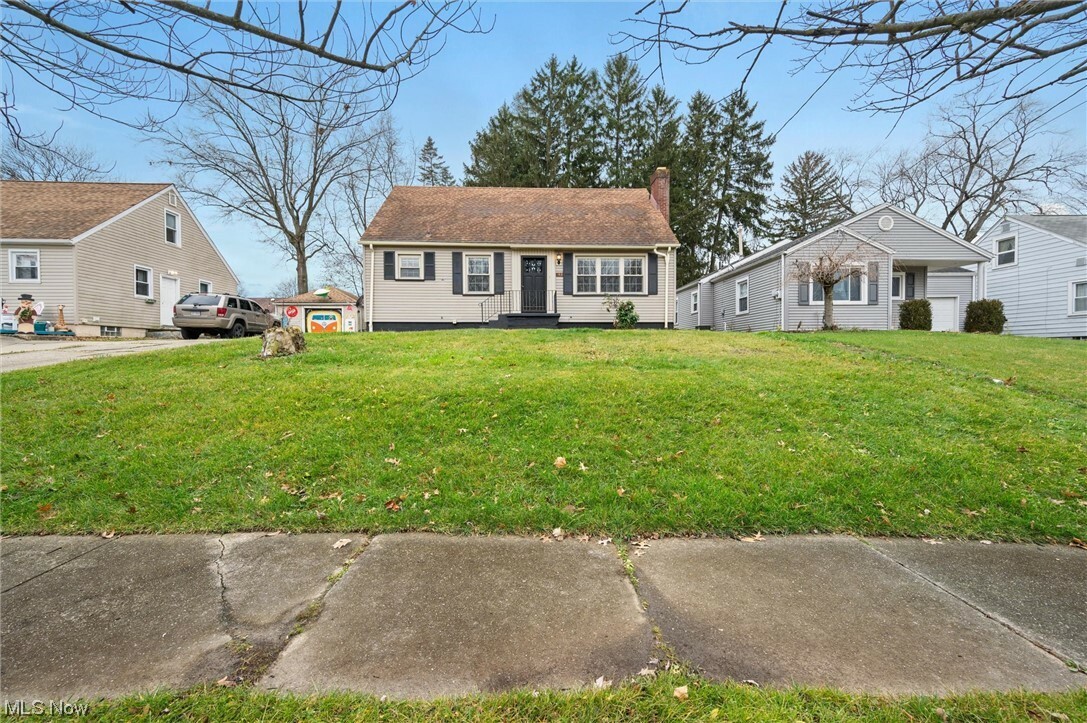 Property Photo:  142 S Edgehill  OH 44515 