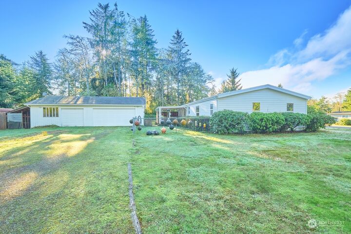 Property Photo: 23036 Birch Place WA 98640