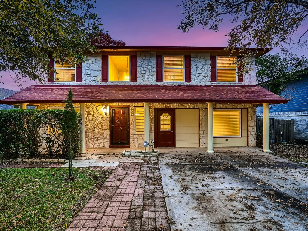Property Photo:  602 Kingfisher Creek Drive  TX 78748 