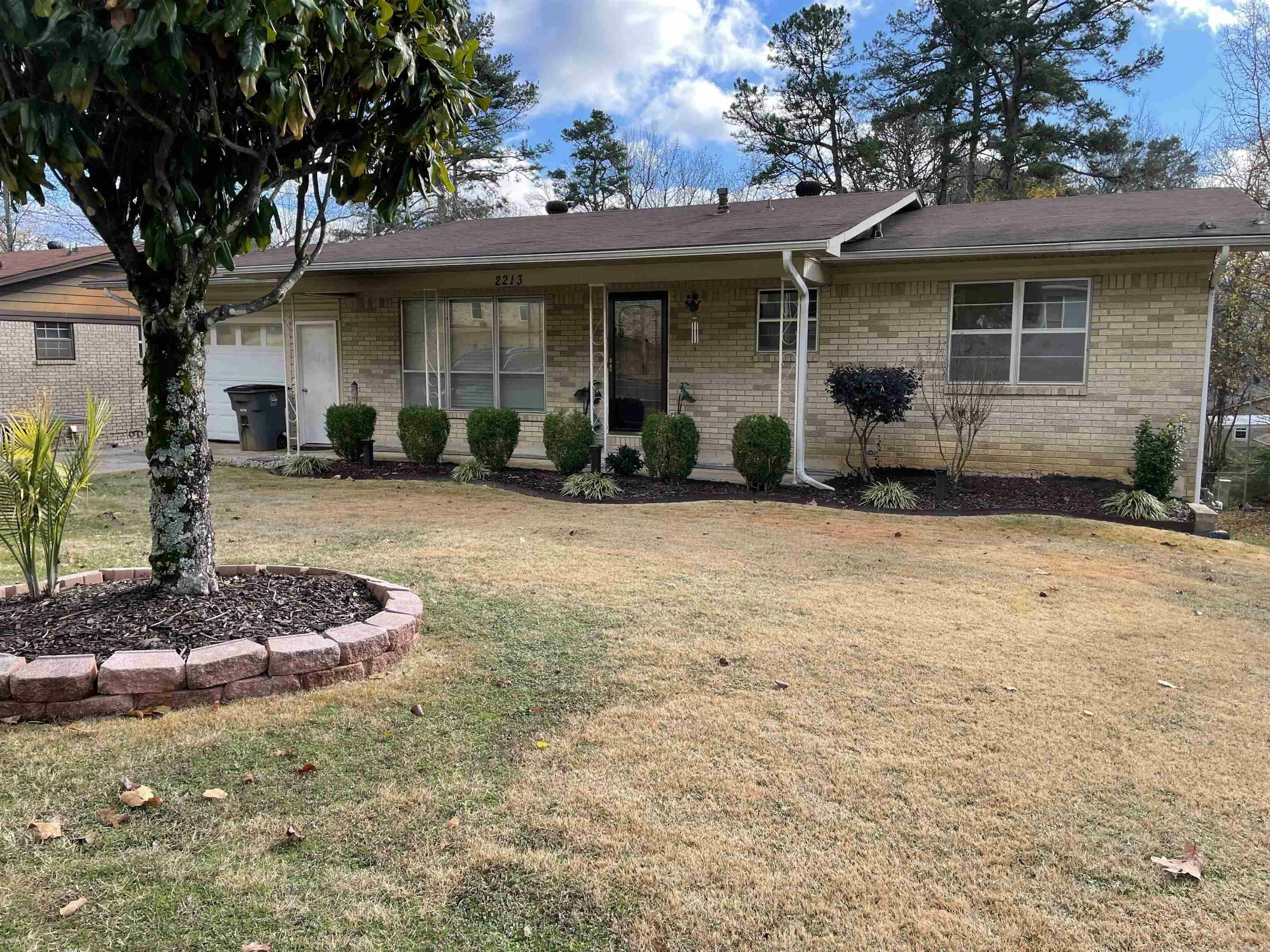 Property Photo:  2213 Hobson Avenue  AR 71913 