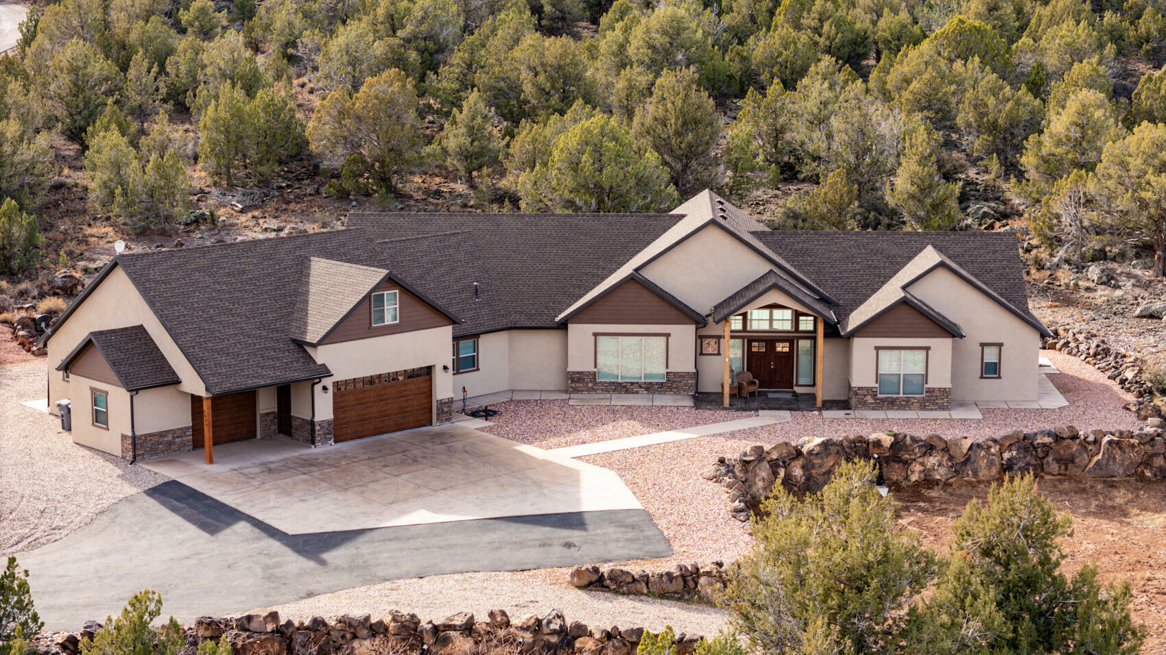 Property Photo:  3636 S Canyon Cove Dr  UT 84757 