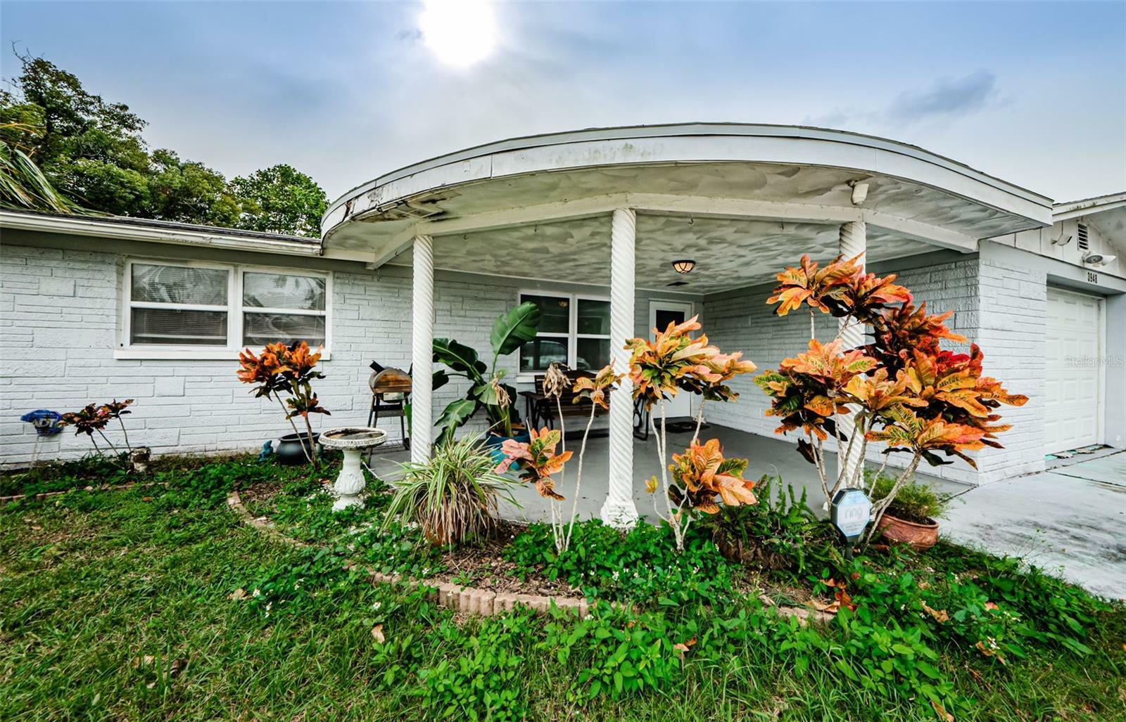 Property Photo:  3948 Sunray Drive  FL 34691 