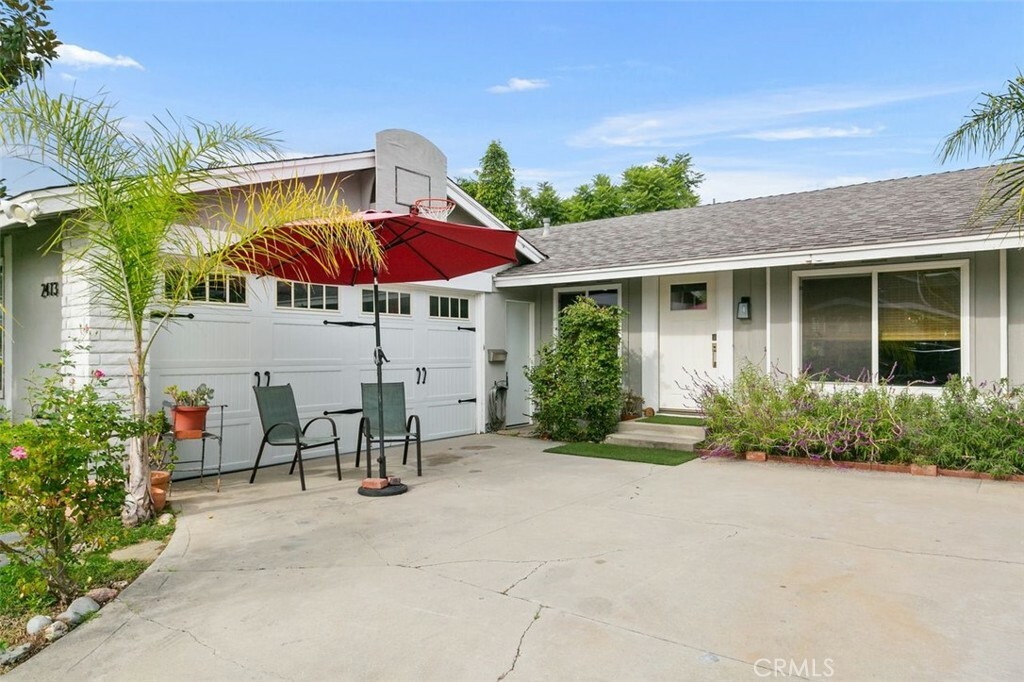 Property Photo:  2413 Chapman Street  CA 90717 