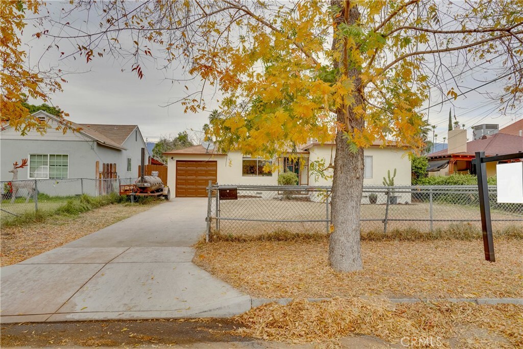 Property Photo:  206 E 16th Street  CA 92404 